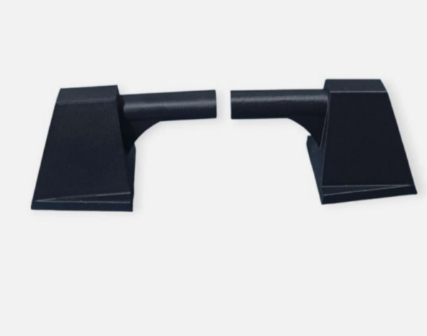 Fixations plage arrière Mercedes Classe A W177 & Classe B – paire G/D. Accessoires Mercedes : fixations de plage arrière pour Classe A et Classe B. Pièces détachées Mercedes W177 – fixations plage arrière gauche et droite. Fixations originales pour plage arrière Mercedes Classe A/B W177, paire G/D. Remplacement de fixations de plage arrière Mercedes Classe A W177 et Classe B.